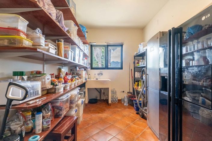 Image No.17-5 Bed Villa for sale