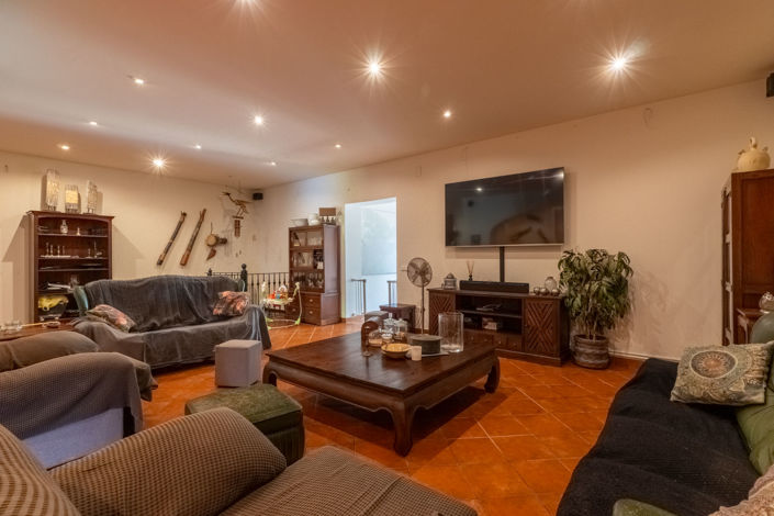 Image No.8-5 Bed Villa for sale