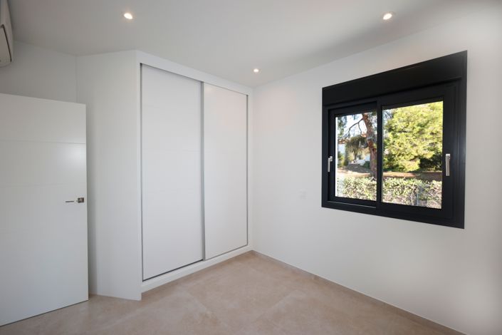 Image No.6-4 Bed Villa for sale