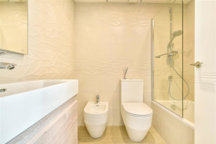 Image No.19-3 Bed Apartment for sale