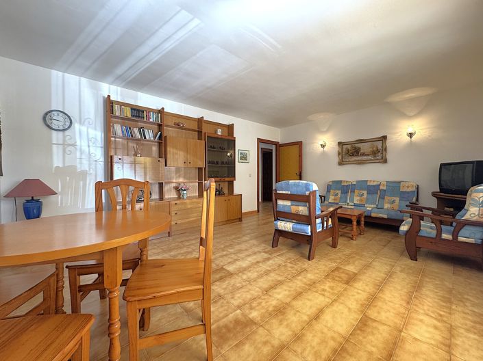 Image No.6-4 Bed Villa for sale