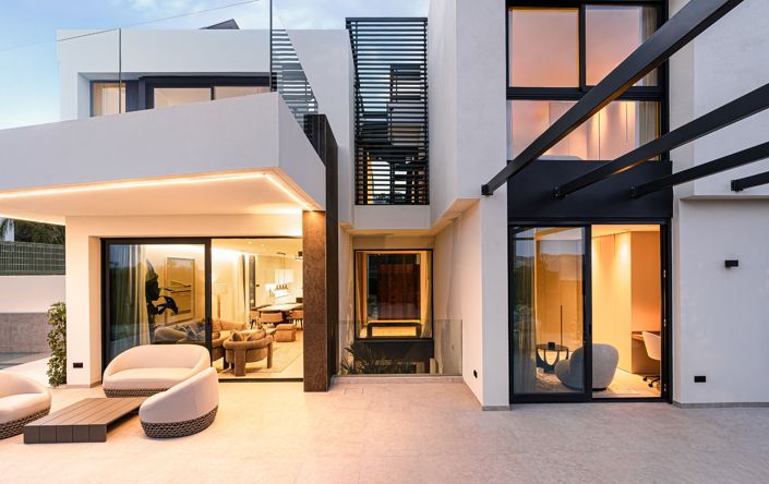 Image No.4-4 Bed Villa for sale