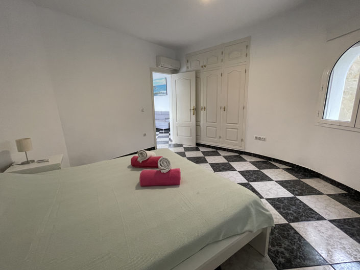 Image No.28-4 Bed Villa for sale