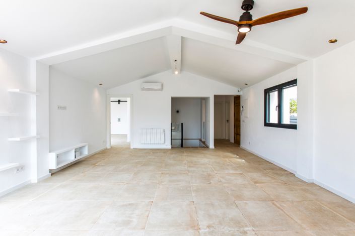 Image No.13-4 Bed Villa for sale