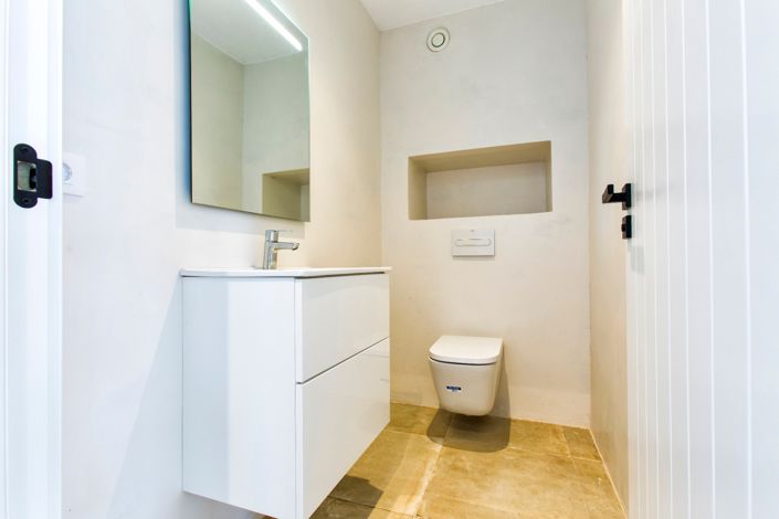 Image No.37-4 Bed Villa for sale