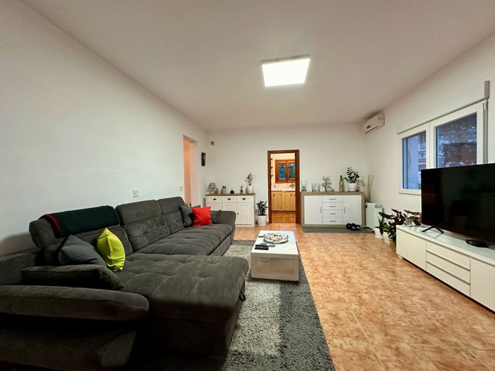 Image No.5-4 Bed Villa for sale