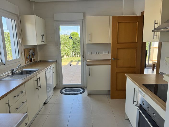 Image No.10-3 Bed Villa for sale