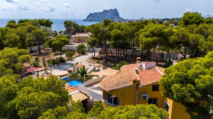 Image No.2-4 Bed Villa for sale