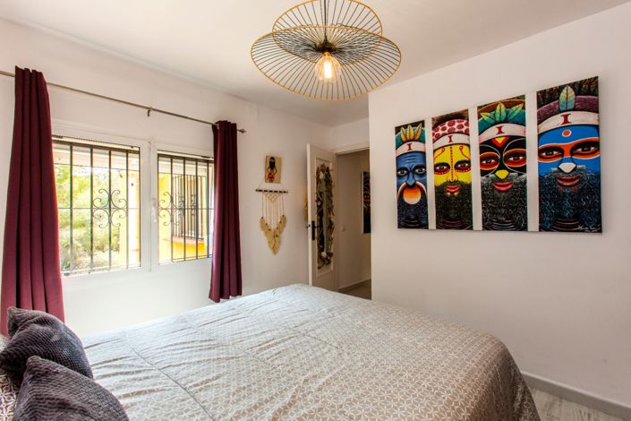 Image No.28-4 Bed Villa for sale