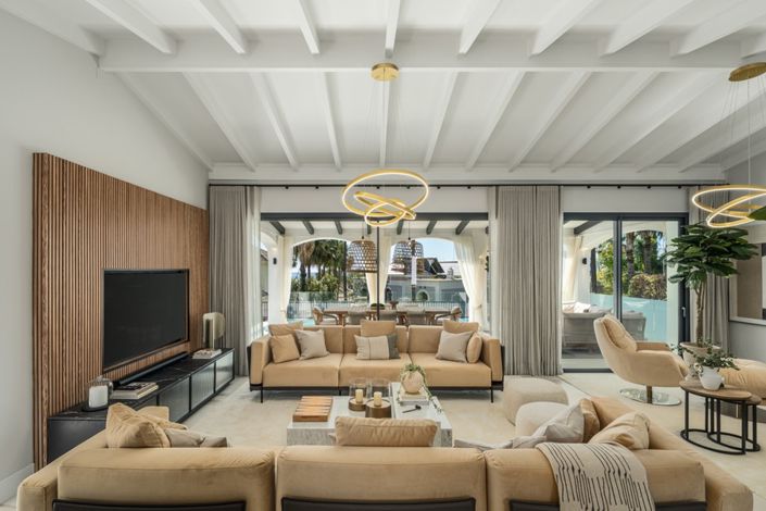 Image No.7-5 Bed Villa for sale