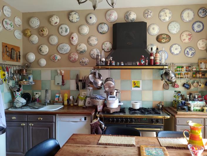 Image No.2-9 Bed Property for sale