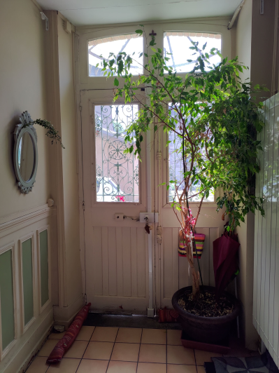 Image No.14-9 Bed Property for sale