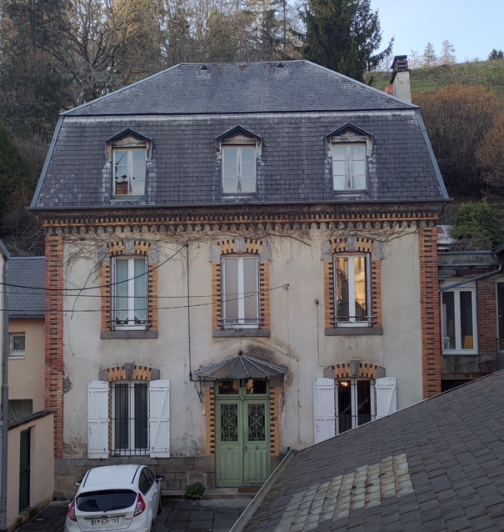 Image No.24-9 Bed Property for sale