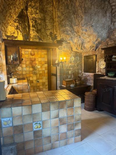 Image No.7-3 Bed Property for sale