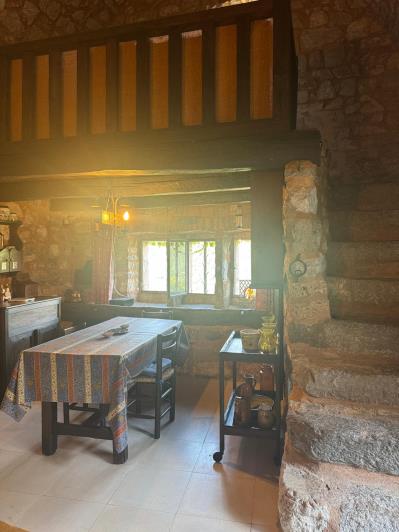 Image No.13-3 Bed Property for sale