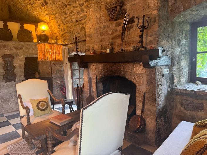 Image No.9-3 Bed Property for sale