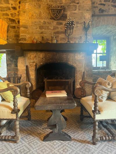 Image No.10-3 Bed Property for sale