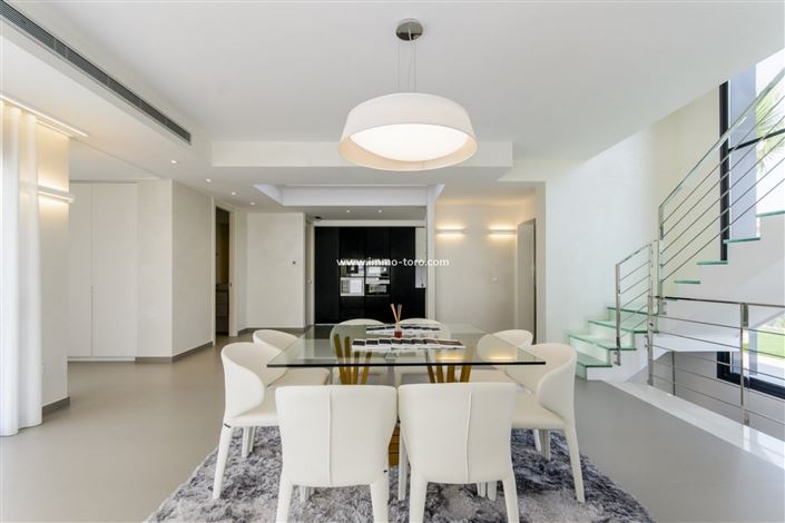 Image No.32-3 Bed Villa for sale