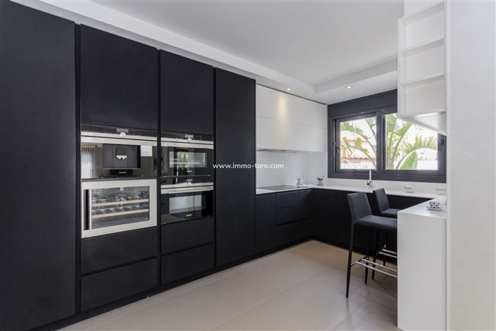 Image No.42-3 Bed Villa for sale