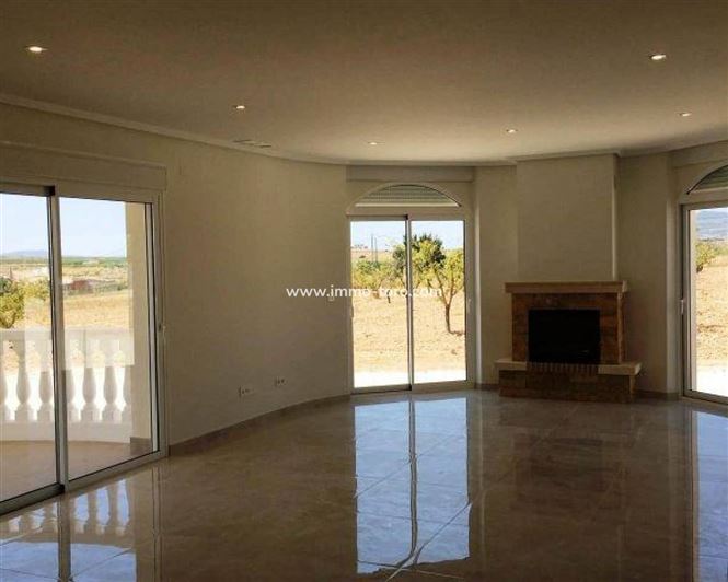 Image No.6-4 Bed Villa for sale