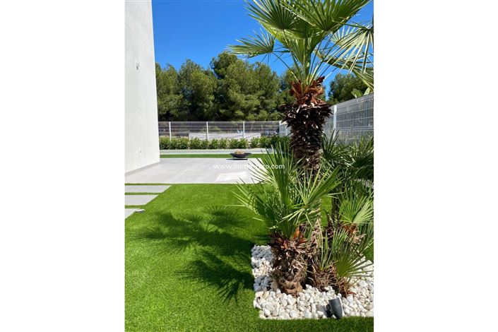 Image No.12-3 Bed Villa for sale