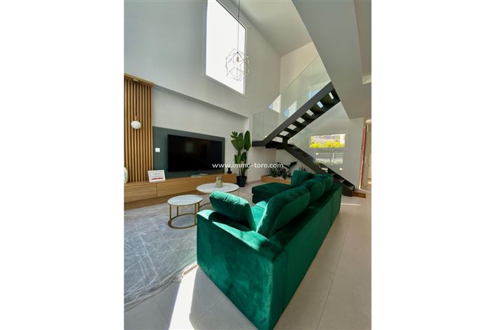 Image No.18-3 Bed Villa for sale