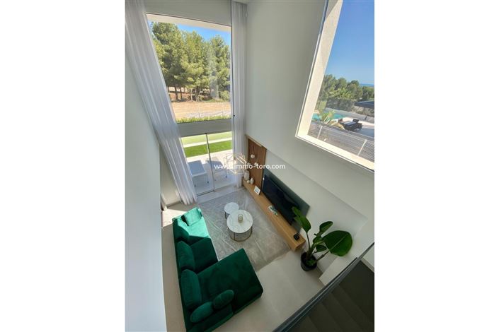 Image No.19-3 Bed Villa for sale