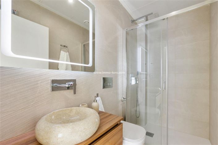 Image No.18-3 Bed Villa for sale