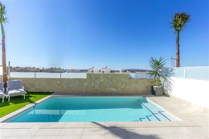 Image No.29-3 Bed Villa for sale