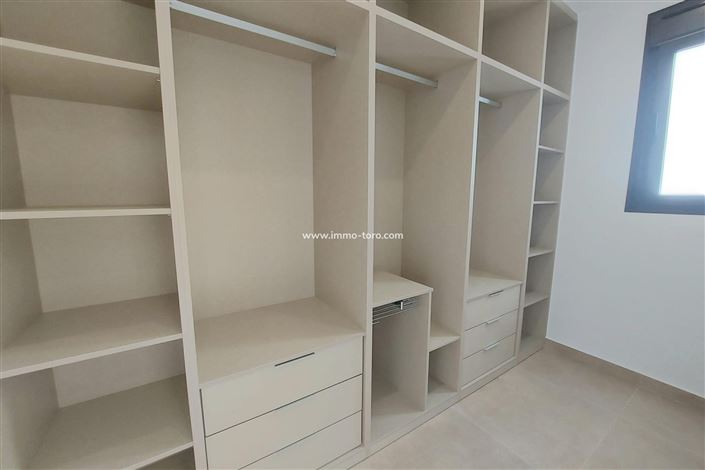 Image No.17-3 Bed Villa for sale