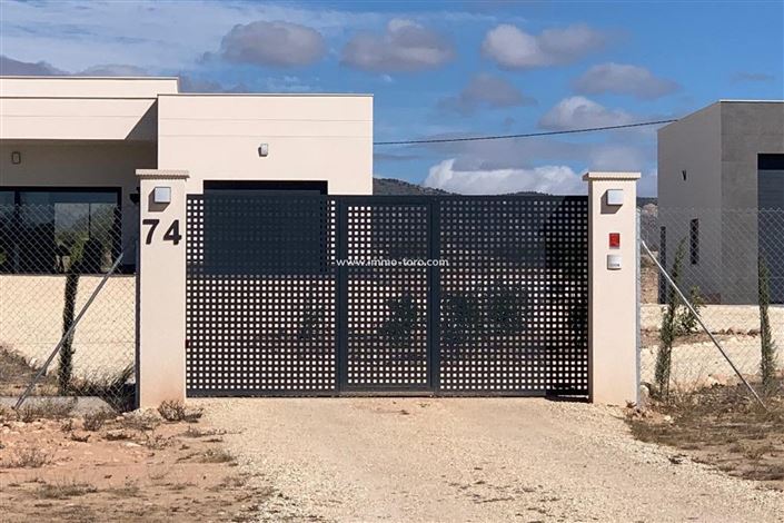 Image No.5-4 Bed Villa for sale