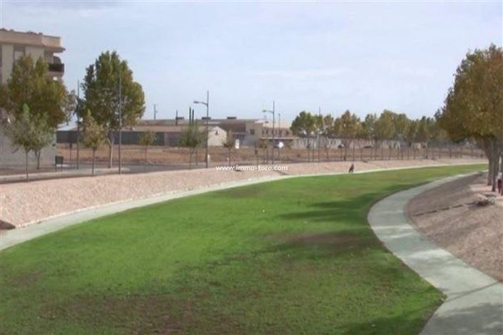 Image No.10-2 Bed Property for sale