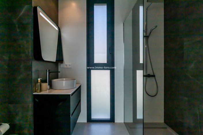 Image No.19-4 Bed Villa for sale