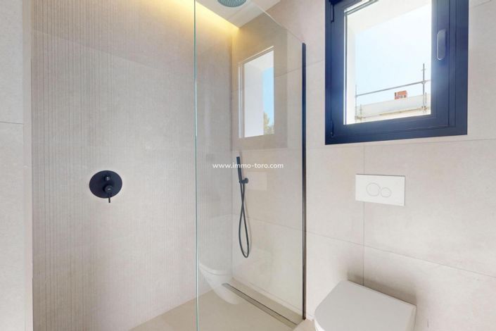 Image No.22-3 Bed Villa for sale