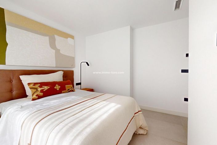 Image No.24-3 Bed Villa for sale