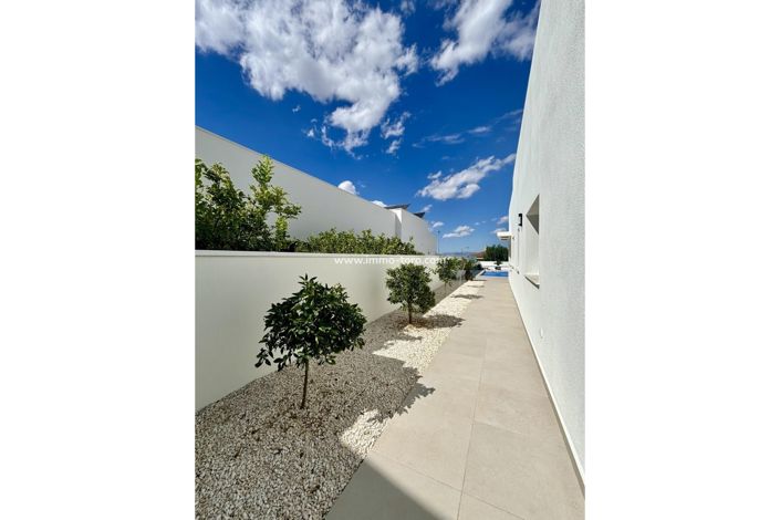 Image No.9-3 Bed Villa for sale