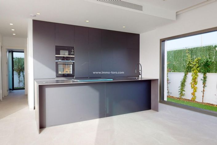 Image No.8-3 Bed Villa for sale