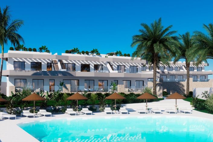 Image No.20-3 Bed Property for sale