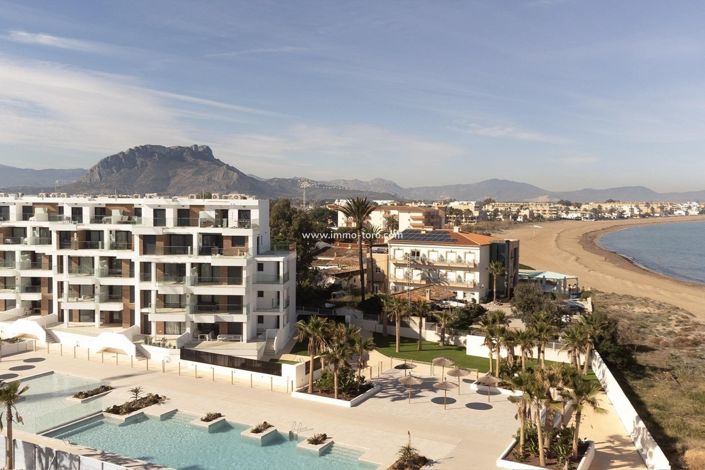 Image No.1-3 Bed Flat for sale