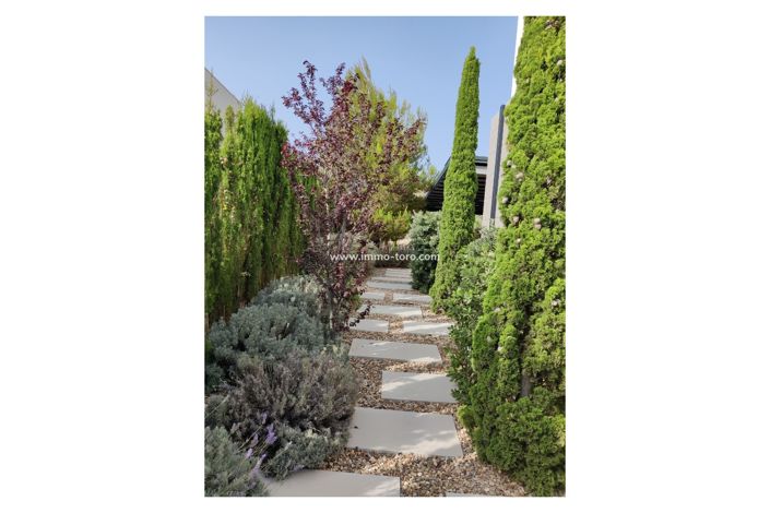 Image No.8-3 Bed Villa for sale