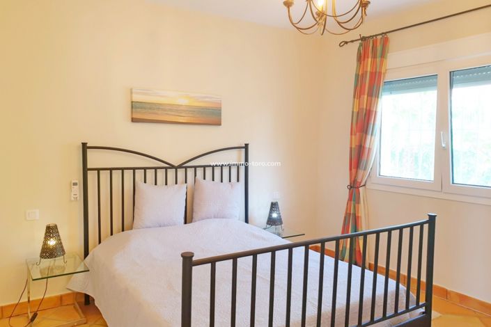 Image No.17-4 Bed Villa for sale