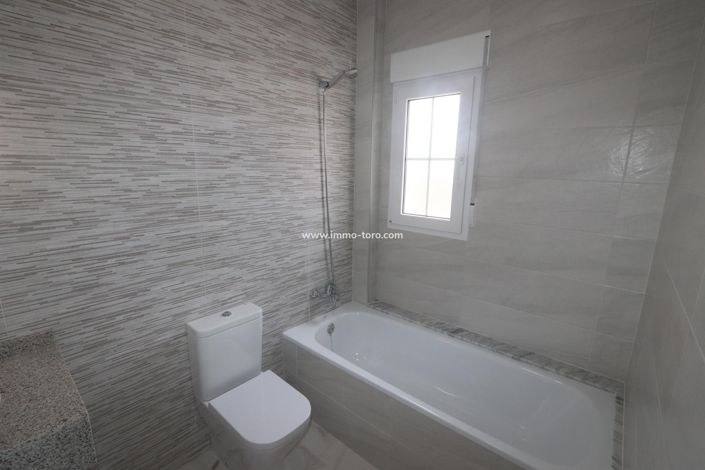 Image No.30-4 Bed Villa for sale