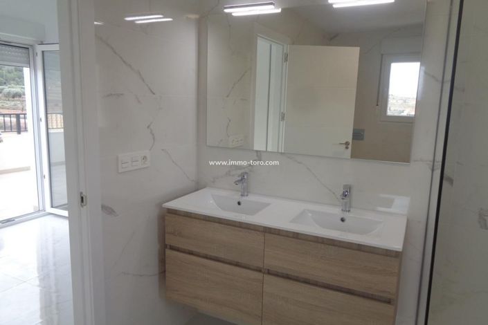 Image No.33-4 Bed Villa for sale