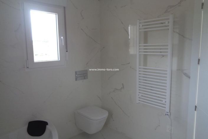 Image No.34-4 Bed Villa for sale