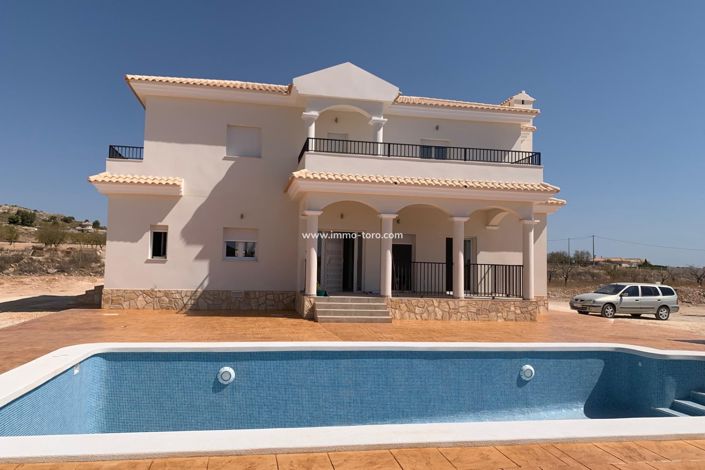 Image No.43-4 Bed Villa for sale