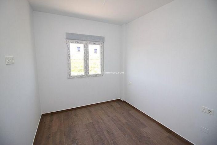 Image No.10-4 Bed Villa for sale