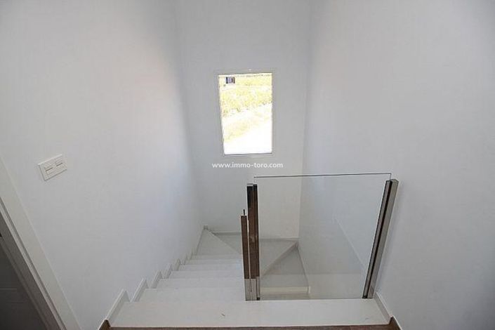 Image No.11-4 Bed Villa for sale