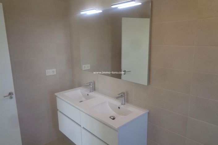 Image No.21-4 Bed Villa for sale