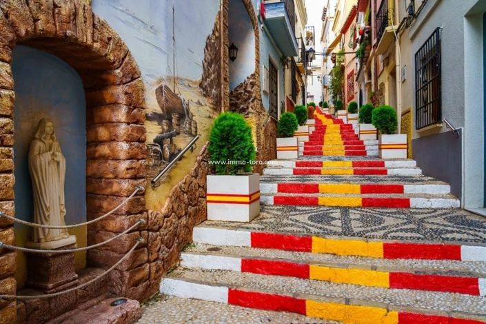 Image No.23-3 Bed Apartment for sale