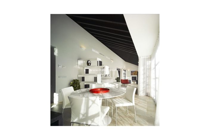 Image No.2-4 Bed Villa for sale